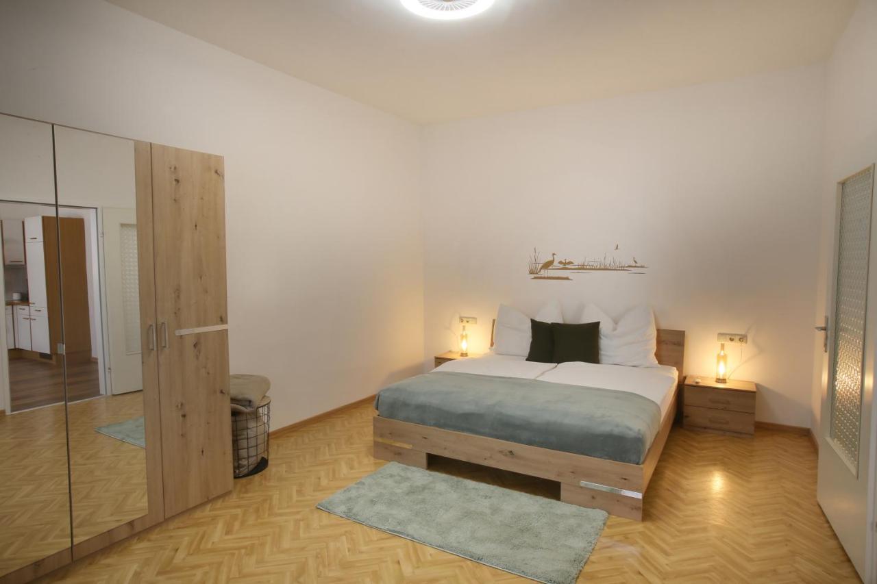 Appartment Weinbau Muellner Neusiedl am See Buitenkant foto